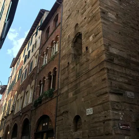 Centre * Lucca