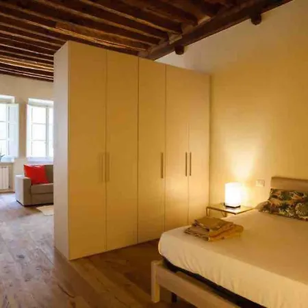Apartment Centre